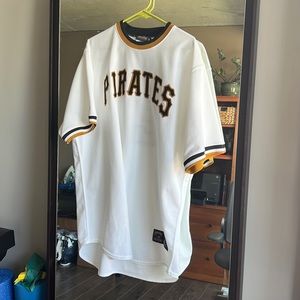 Pittsburg Pirates Roberto Clemente throwback jersey.